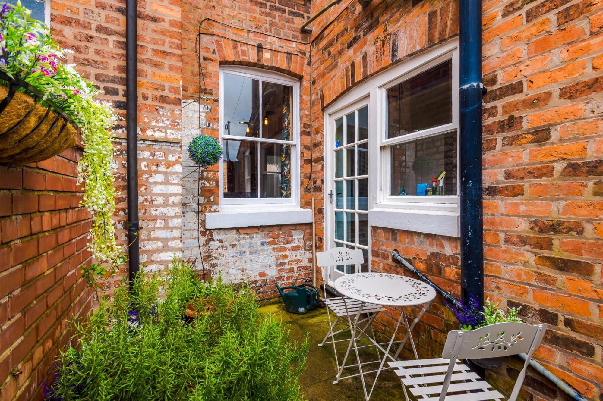 New! Stunning 2-Bed City-Centre Home In Chester By 53 Degrees Property - Ideal For Couples & Groups - Sleeps 6! Exteriér fotografie